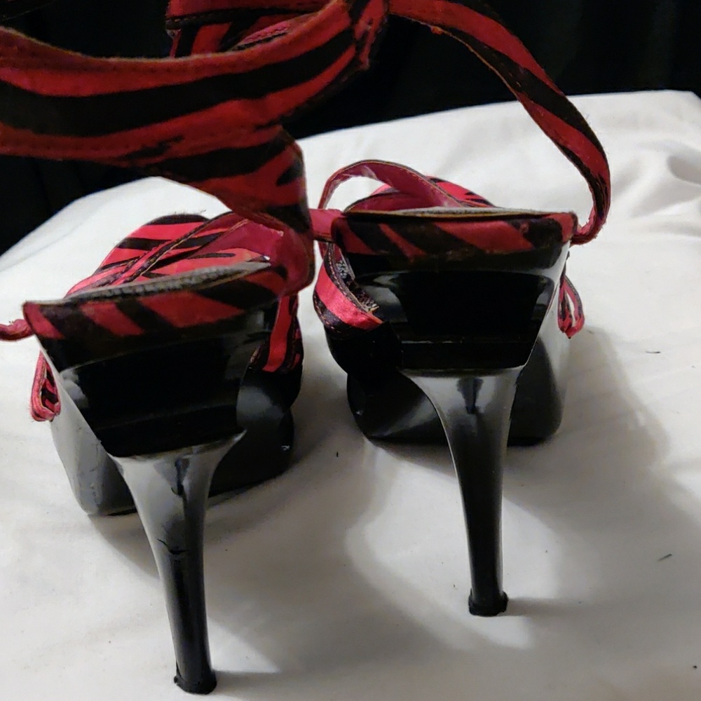 Shoes - Picture 3 of 5